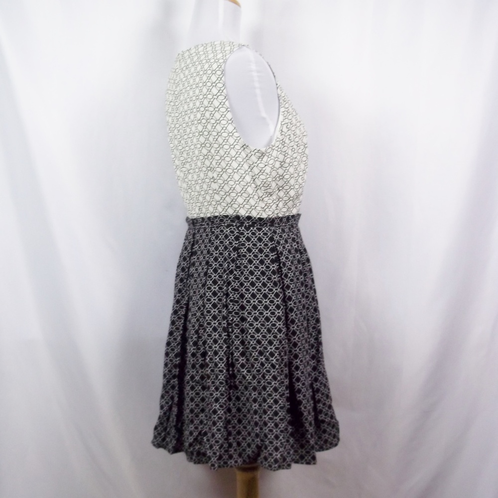 Forever 21 Sleeveless Dress Black & White Print M - Picture 2 of 4